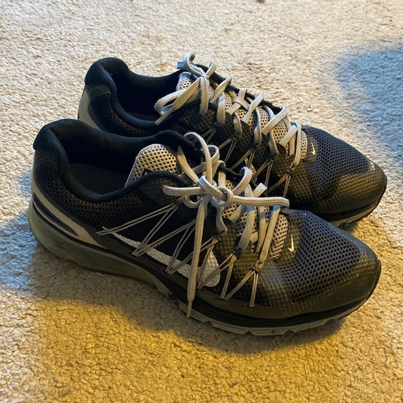 Nike Other - NIKE mens airmax sneakers; size 10.5